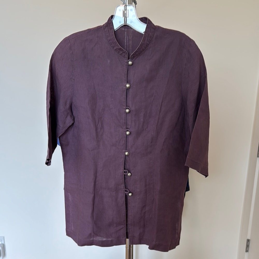 Women’s Plum Mandarin-Collar Button-Down Shirt